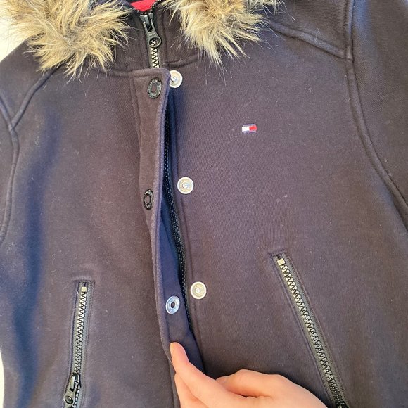 Tommy Girl Removable Faux Fur Trim Hoodie - Picture 7 of 7